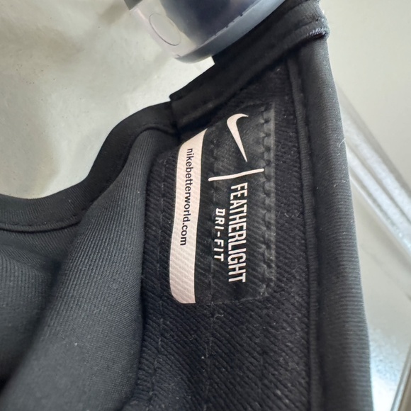 Nike Featherlight Dri-Fit Hat (Adjustable) - Picture 4 of 4